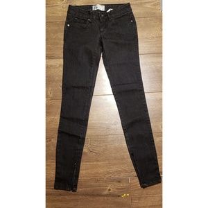 Black Skinny Jeans